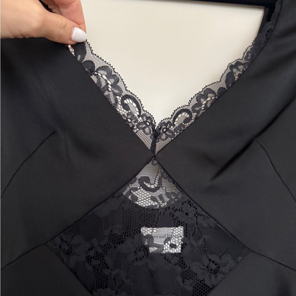 Lovers and Friends Dress - Picture 8 of 11
